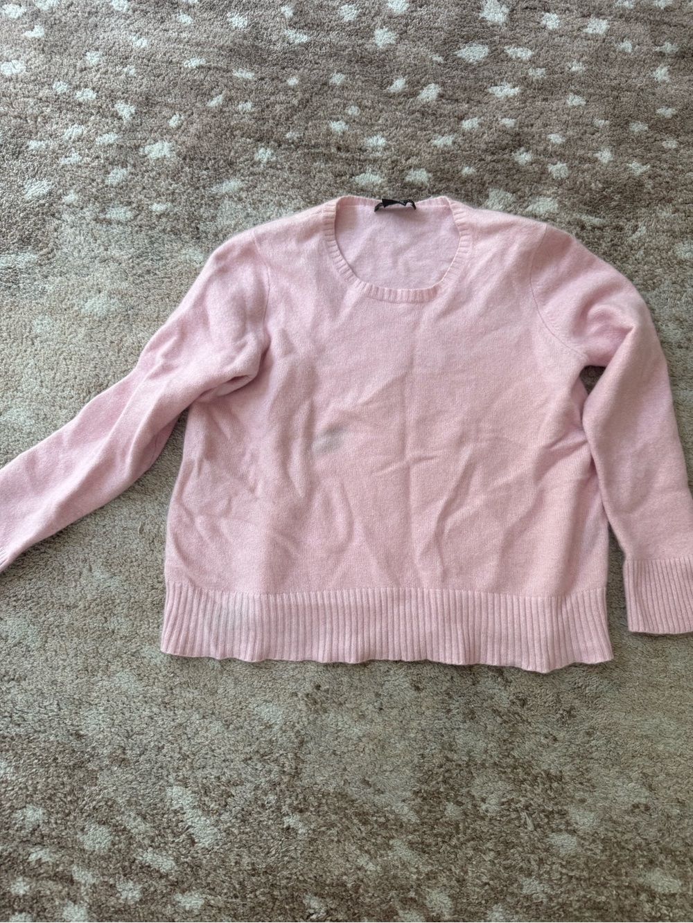 henri bendel 100 percent cashmere Light Pink Crewneck Sweater 5 year old girls